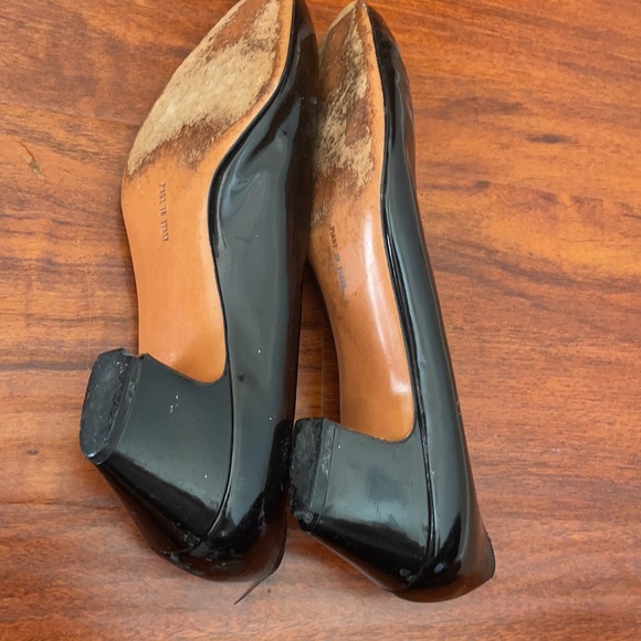 Women’s Ferragamo black heels. Size 8.5 - Picture 3 of 4